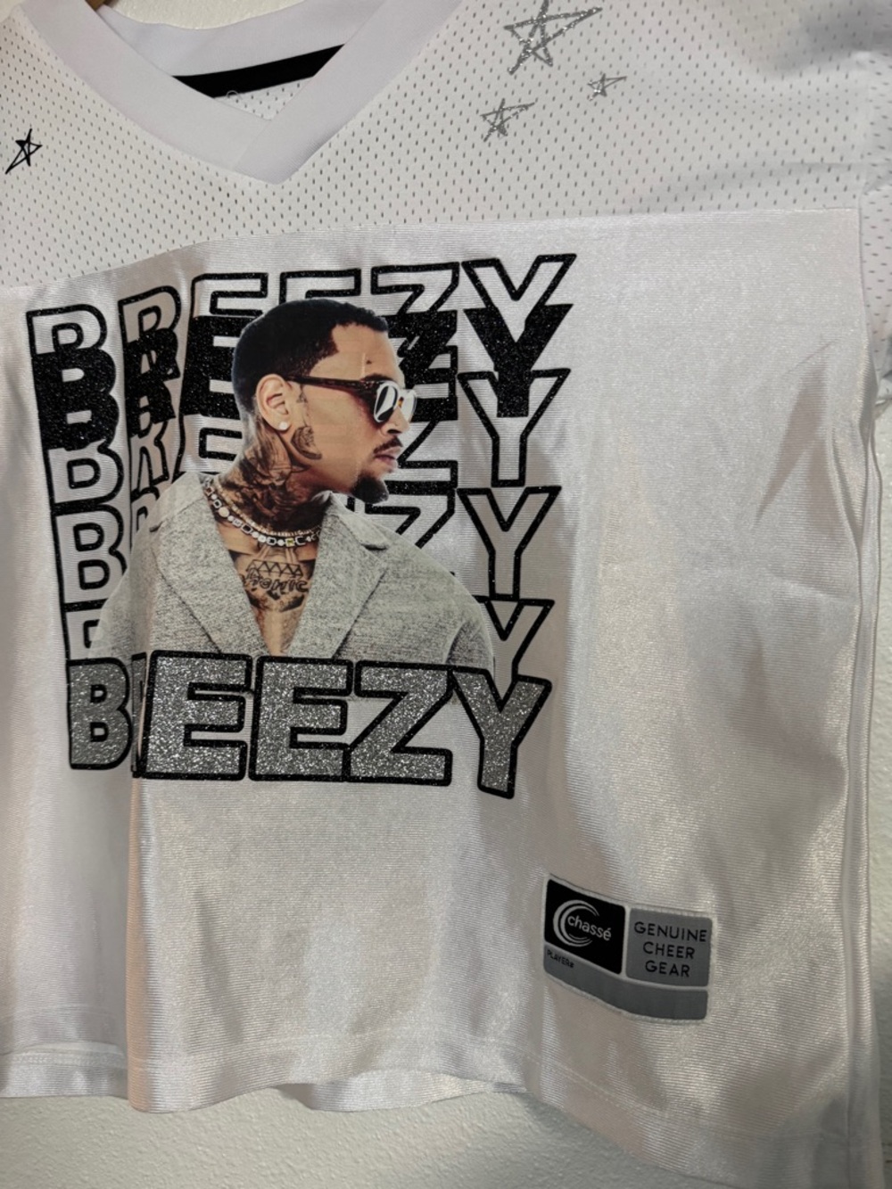 Chris Brown Chasse Graphic White V-Neck Short Sleeve Tee 20 years of CB Tour - Picture 2 of 5